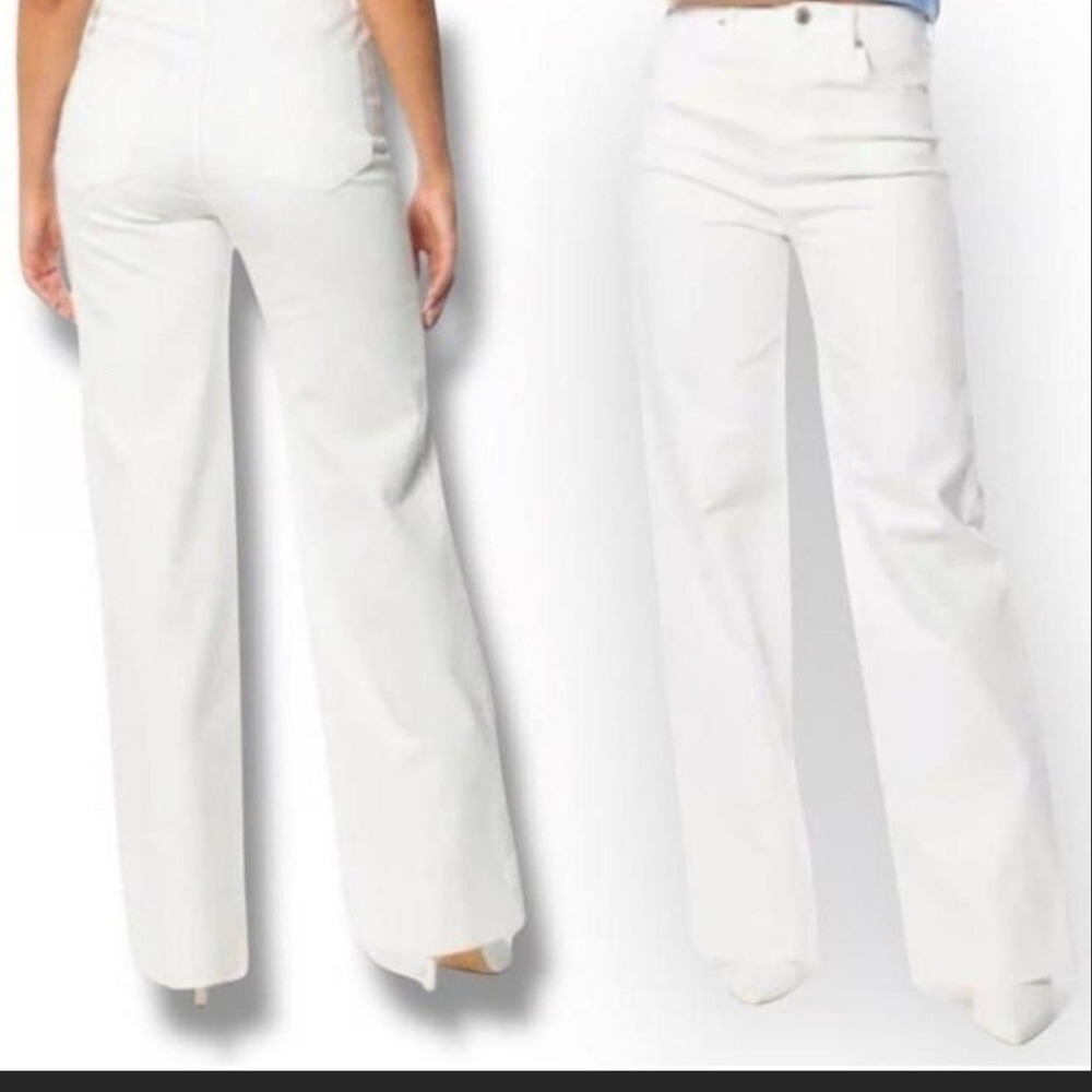 Waist Size‎ - 26! Juicy Couture Classic White Wide Leg Jeans